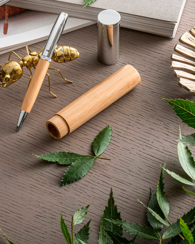 Caneta Esferografica em bambu personalizada